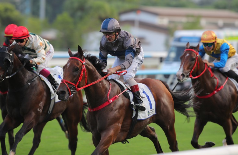 Andrea Atzeni and Horsepower win at Sha Tin. Photos: Kenneth Chan
