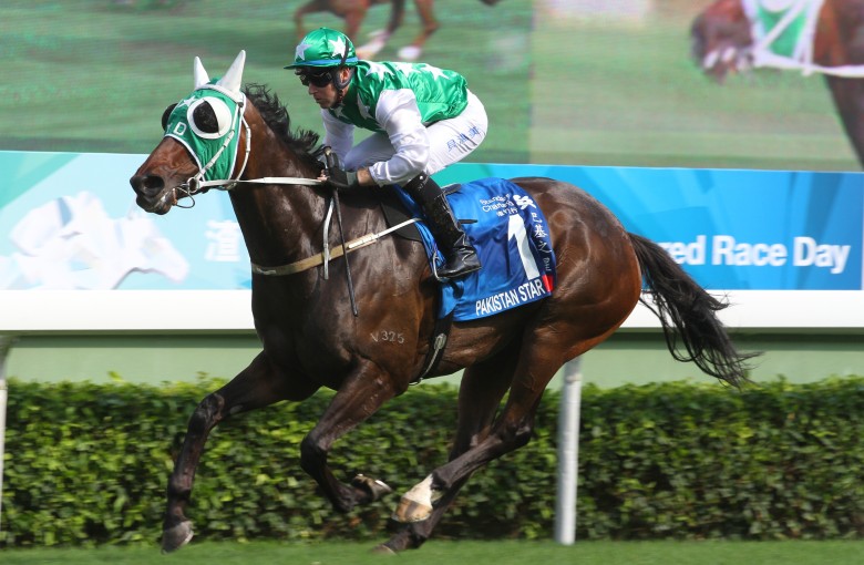 Pakistan Star wins last year’s Group One Champions & Chater Cup. Photos: Kenneth Chan