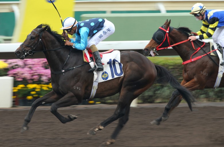 Karis Teetan guides Will Power to victory at Sha Tin on Sunday. Photos: Kenneth Chan