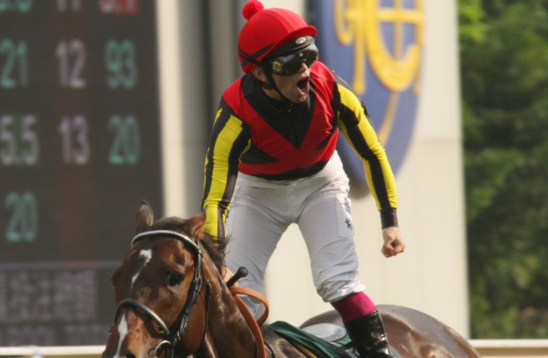 Umberto Rispoli celebrates after winning the Group One QE II Cup in 2012. Photos: Kenneth Chan