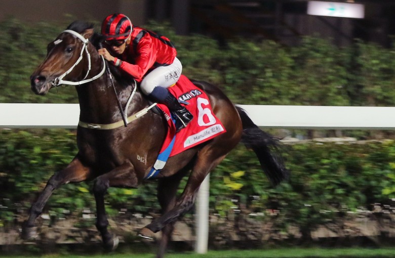 Private Secretary races away from his rivals to win at Happy Valley on Thursday night. Photos: Kenneth Chan
