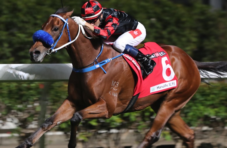 Dancing Fighter kicks clear to win at Happy Valley in December. Photos: Kenneth Chan