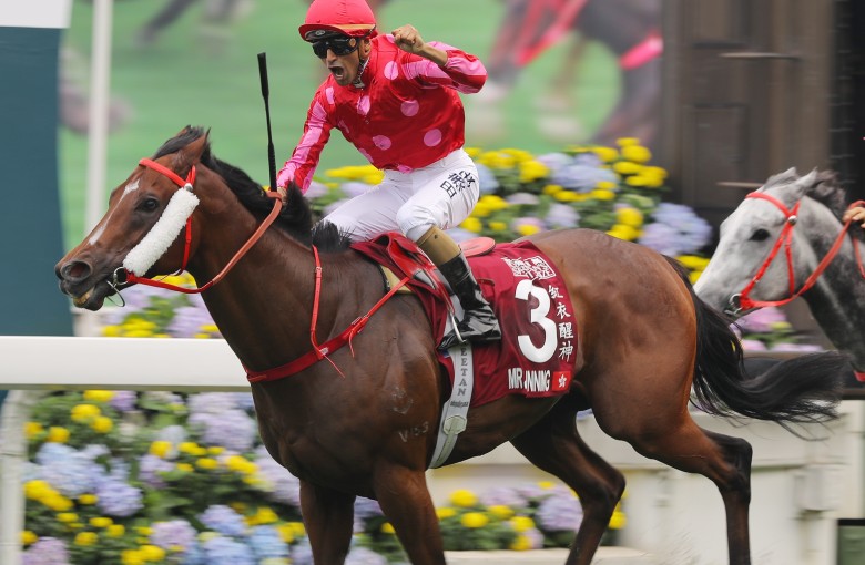Karis Teetan salutes after winning on Mr Stunning in the Chairman’s Sprint Prize at Sha Tin. Photos: Kenneth Chan