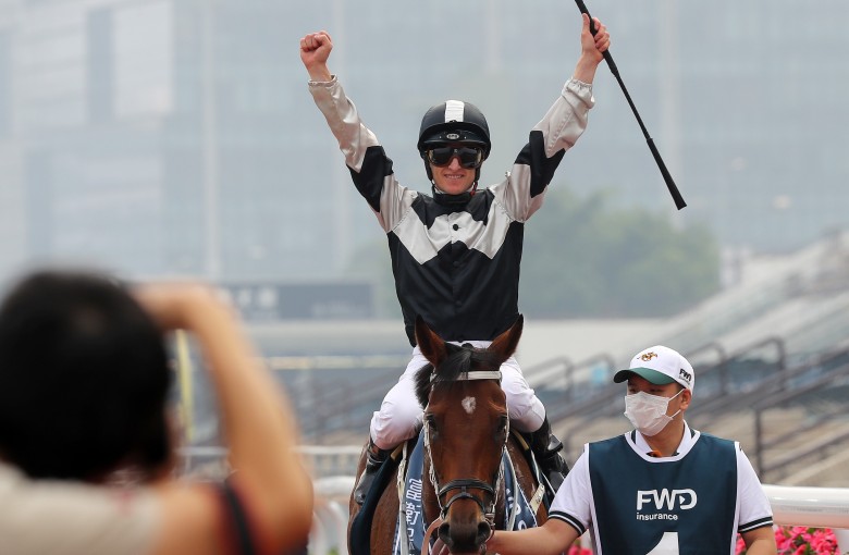 Zac Purton returns after winning the QE II Cup on Exultant at Sha Tin. Photos: Kenneth Chan
