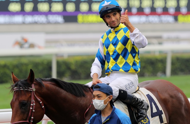 Joao Moreira gives a thumbs up after winning on Computer Patch last season. Photos: Kenneth Chan