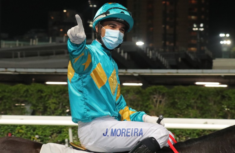 Joao Moreira Sets New Record As He Joins 1 000 Win Club Hk Racing South China Morning Post