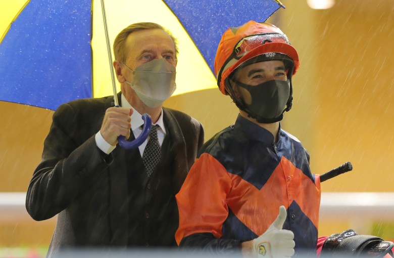 Trainer John Size and jockey Joao Moreira. Photo: Kenneth Chan