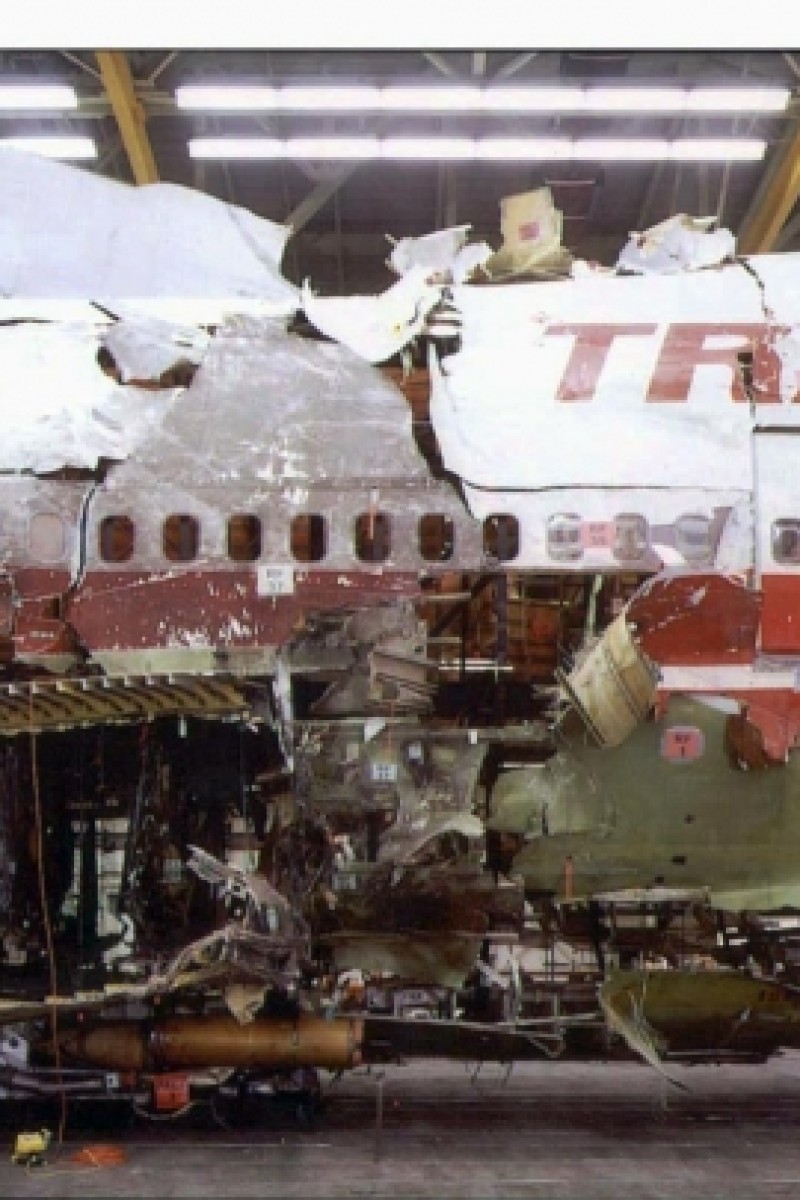 Former TWA Flight 800 investigators want new probe, Archives
