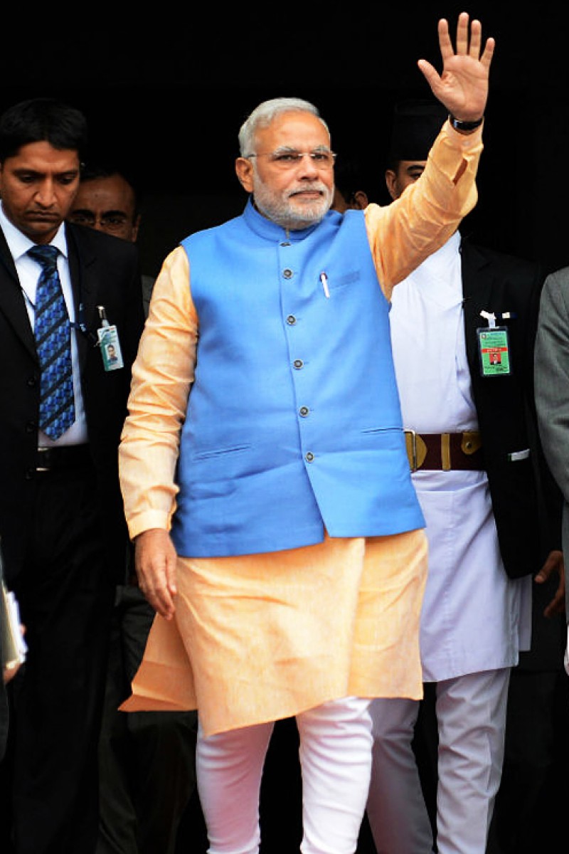 VASTRAMAY VM Mens Silk Blend Cream Nehru Jacket - Timeless Style &  Versatility | Banarasi Brocade Woven Jaquard Modi Jacket | Ethnic  Sleeveless Coat for Formal & Casual Wear : Amazon.in: Fashion