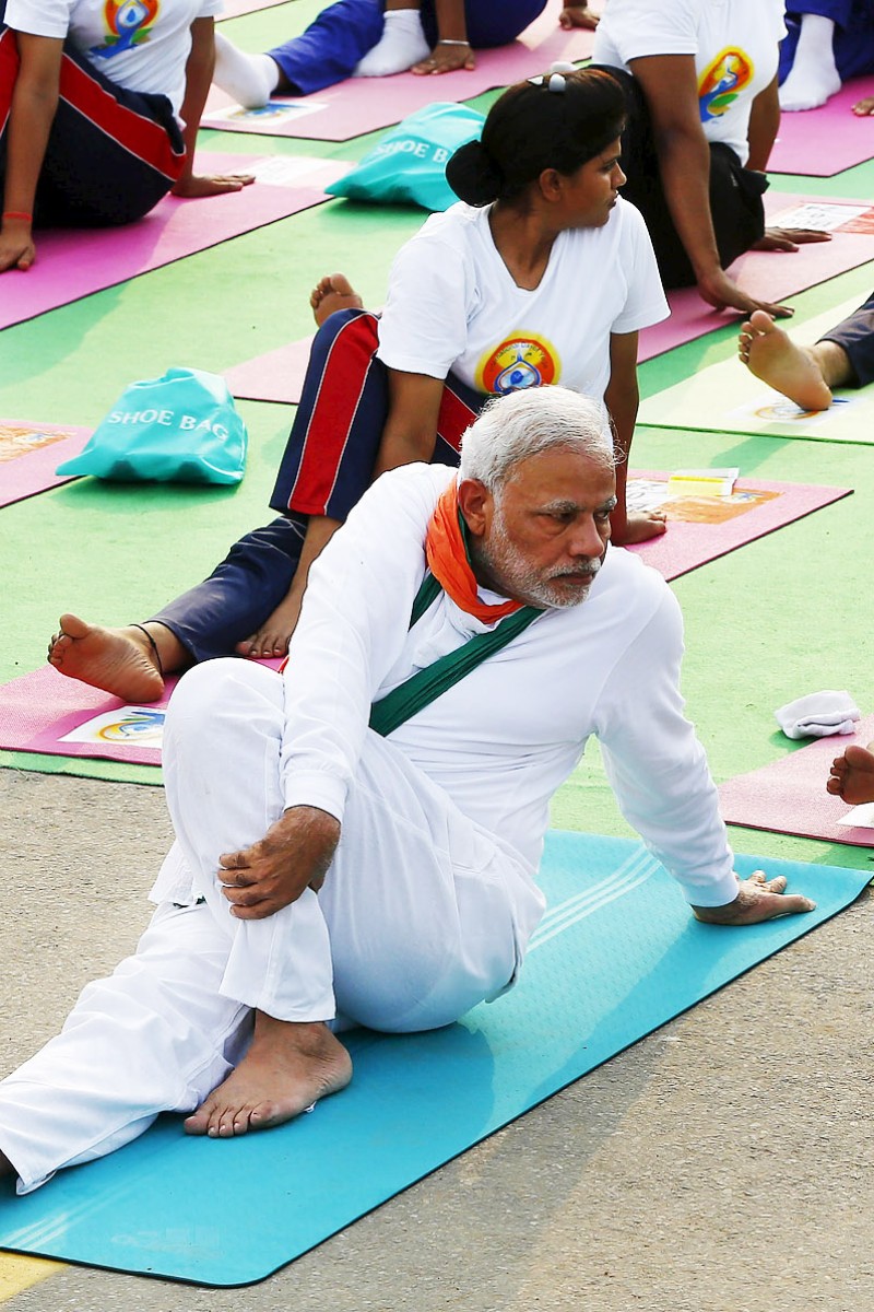 Yoga For Senior Citizens - Easy Yoga Poses that works for Seniors
