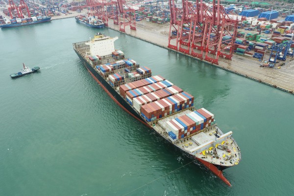 China’s exports grew by 29.9 per cent in 2021 compared to the previous year, while imports last year grew by 30.1 per cent over the same period, customs data released on Friday showed. Photo: Xinhua