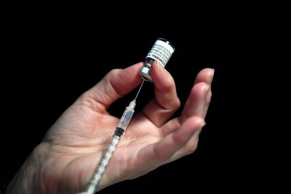 A syringe of Covid-19 vaccine Photo: AFP