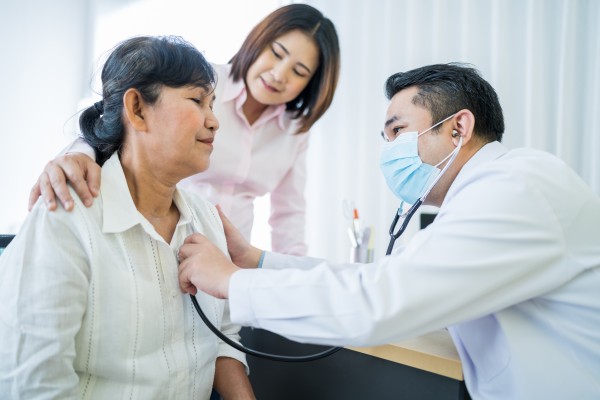 How to combat heart disease: experts advise people aged 40 and over to have regular checks for risk factors for heart disease. Photo: Shutterstock