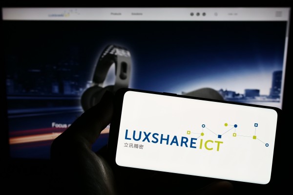AirPods supplier Luxshare Precision Industry Co, also known as Luxshare-ICT, has expanded its electronics contract manufacturing relationship with Apple to include premium iPhone models. Photo: Shutterstock