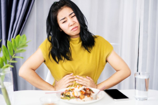 If stones block the gallbladder ducts, the pain can be very severe. It often follows the consumption of a fat-heavy meal, as fat triggers the gallbladder to empty. Photo: Shutterstock 