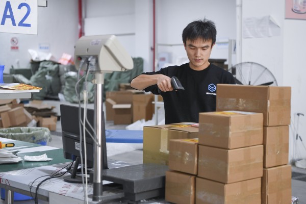 China’s exports rose by 0.5 per cent, year on year, in November to US$291.9 billion. Photo: Xinhua