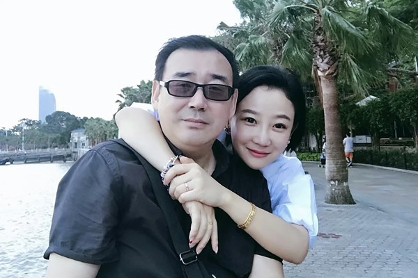 Yang Hengjun and his wife Yuan Xiaoliang. A pro-democracy blogger and spy novelist, Yang is an Australian citizen born in China who was working in New York before his 2019 arrest at Guangzhou airport. Photo: AP