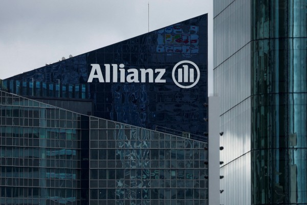 Setting up its local public fund management business will allow AllianzGI to serve the growing population of retail investors in mainland China, according to CEO Tobias Pross. Photo: Reuters