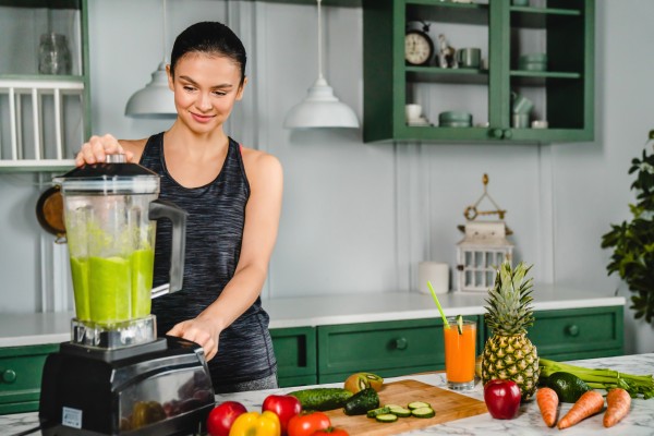 Smoothies may be healthy, but blenders can cause hearing damage. Photo: Shutterstock Smoothies may be healthy, but blenders can cause hearing damage. Photo: Shutterstock