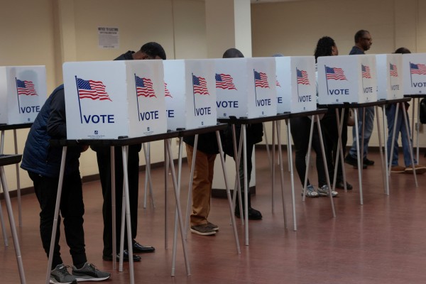 Voters cast their votes during early voting in the US presidential election in Detroit on November 3, 2024. Photo: Reuters
