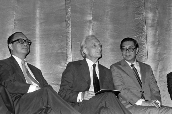 From left: chairman of the Kidney Foundation Lee Quo-wei, Hong Kong acting governor Sir Jack Cater, and director of medical and health services Thong Kah-leong at the opening ceremony of a new kidney dialysis centre run by the Hong Kong Kidney Foundation in 1981. Photo: SCMP Archives