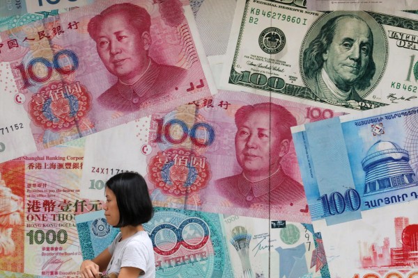 The yuan’s share in global forex trading has been gradually climbing in recent years, according to survey results. Photo: Felix Wong