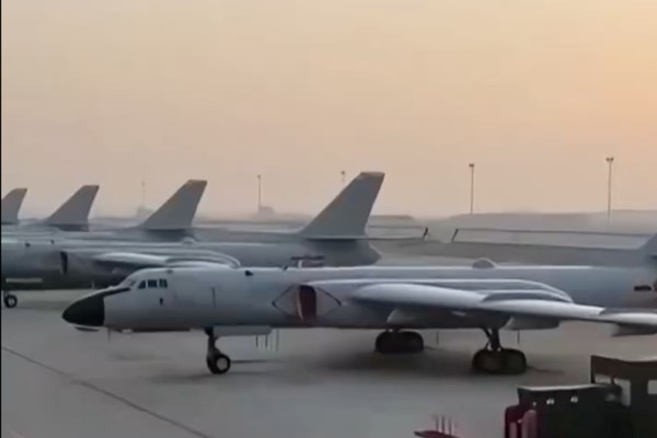 CCTV said several H-6K bombers recently carried out simulated confrontation drills over air and sea areas surrounding Taiwan. Photo: Weibo/中国三农发布