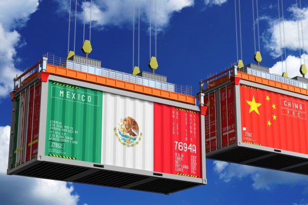 Shipping containers with flags of Mexico and China. The USMCA has been encouraged to adopt stronger economic security rules with China.  Illustration: Shutterstock
