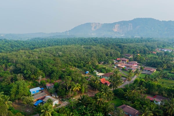 A village in Durian Tunggal, in Malaysia’s Melaka state. Three men were killed during a police operation in Durian Tunggal on November 24. Photo: Shutterstock A village in Durian Tunggal, in Malaysia’s Melaka state. Three men were killed during a police operation in Durian Tunggal on November 24. Photo: Shutterstock