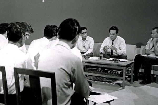 Lee Kuan Yew meeting the press on the morning of Singapore’s separation from Malaysia on August 9, 1965. Photo: Straits Times Lee Kuan Yew meeting the press on the morning of Singapore’s separation from Malaysia on August 9, 1965. Photo: Straits Times