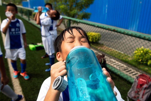 China has figured out a way to produce fresh water from seawater for just two yuan (US$0.28) per cubic metre. Photo: AFP China has figured out a way to produce fresh water from seawater for just two yuan (US$0.28) per cubic metre. Photo: AFP