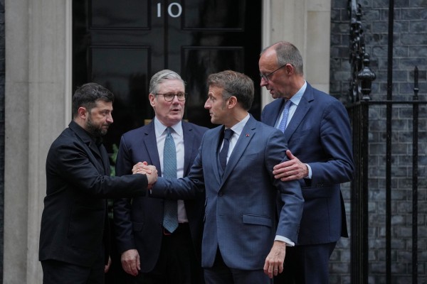 Ukrainian President Volodymyr Zelensky with Britain’s Prime Minister Keir Starmer, French President Emmanuel Macron and German Chancellor Friedrich Merz on the doorstep of 10 Downing Street in London. Photo: AP