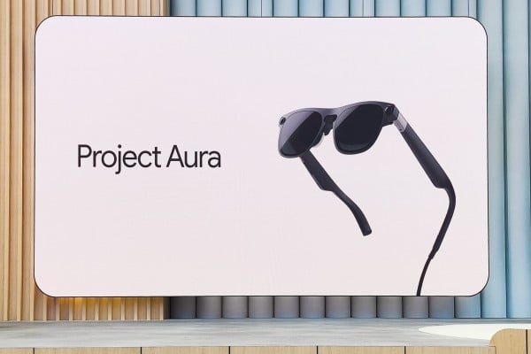 Aura projects applications directly into the user’s sightline, enabling interaction via hand gestures and granting access to Google Play apps. Photo: Handout Aura projects applications directly into the user’s sightline, enabling interaction via hand gestures and granting access to Google Play apps. Photo: Handout