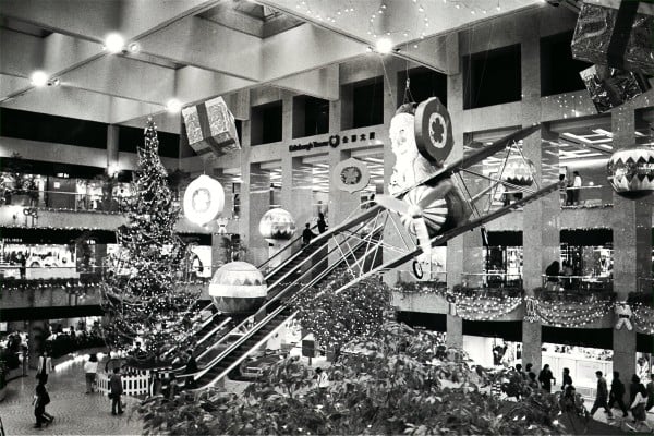 Christmas decorations in Landmark in Central, Hong Kong, in 1988. Photo: SCMP Archives