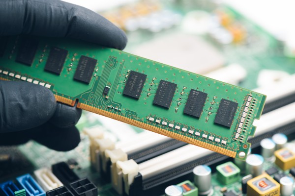 The current shortage and rising prices of regular dynamic random access memory chips have severely affected the consumer electronics market. Photo: Shutterstock