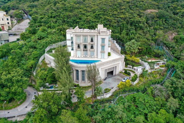 The carcass was found near the premises of tycoon Li Ka-shing’s Deep Water Bay mansion. Photo: Handout