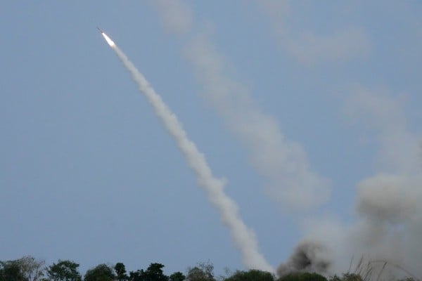 A US M142 High Mobility Artillery Rocket System, or HIMARS, fires during the Balikatan joint military exercises at a naval station in Zambales province, northern Philippines, on April 26, 2023. Photo: AP A US M142 High Mobility Artillery Rocket System, or HIMARS, fires during the Balikatan joint military exercises at a naval station in Zambales province, northern Philippines, on April 26, 2023. Photo: AP