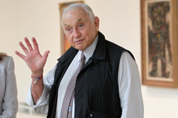 Les Wexner in 2014. Photo: AP Les Wexner in 2014. Photo: AP
