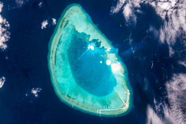 Satellite imagery suggests new sand dredging work has been taking place at Antelope Reef. Photo: European Union Satellite imagery suggests new sand dredging work has been taking place at Antelope Reef. Photo: European Union