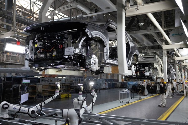 China’s Great Wall Motor is in talks with Mercedes-Benz to share the German carmaker’s factory in East London, South Africa. Photo: Reuters