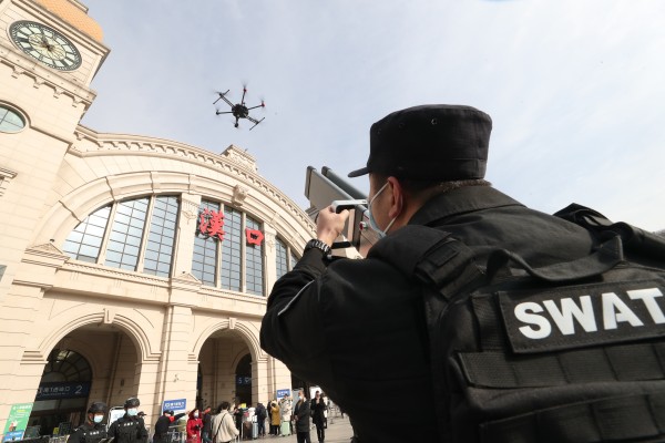 A police officer presents an anti-drone gun during the Railway Police Open Day at Hankou Railway Station in Wuhan, Hubei province. Photo: Getty Images A police officer presents an anti-drone gun during the Railway Police Open Day at Hankou Railway Station in Wuhan, Hubei province. Photo: Getty Images