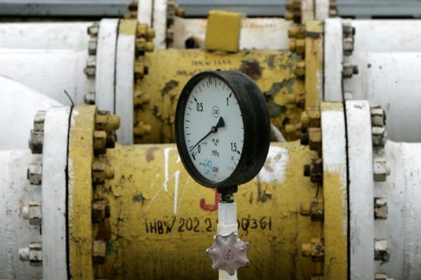A meter shows near zero-level pressure at a line production station on a Druzhba pipeline in Brody, Ukraine. Photo: Reuters A meter shows near zero-level pressure at a line production station on a Druzhba pipeline in Brody, Ukraine. Photo: Reuters