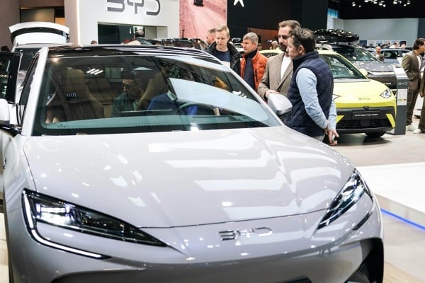 People view a BYD car during the Brussels Motor Show in Brussels, Belgium, on January 10, 2026. Photo: Xinhua People view a BYD car during the Brussels Motor Show in Brussels, Belgium, on January 10, 2026. Photo: Xinhua