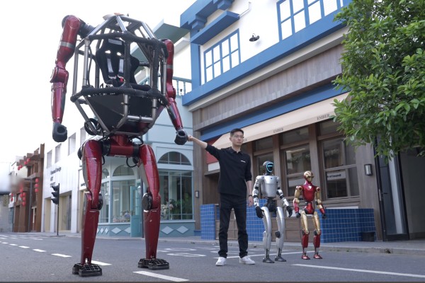 The Unitree GD01 ‘mecha’ robot seen in bipedal mode. Photo: Handout The Unitree GD01 ‘mecha’ robot seen in bipedal mode. Photo: Handout