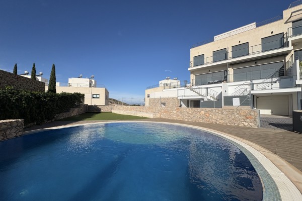Hongkonger Eddie Chan has made an initial deposit for this €500,000 apartment in Cullera in Spain’s Valencia. Photo: Handout Hongkonger Eddie Chan has made an initial deposit for this €500,000 apartment in Cullera in Spain’s Valencia. Photo: Handout