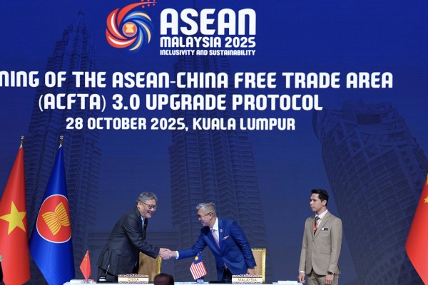 China and Asean sign a free-trade upgrade protocol in Kuala Lumpur, Malaysia, on October 28, 2025. Photo: Xinhua