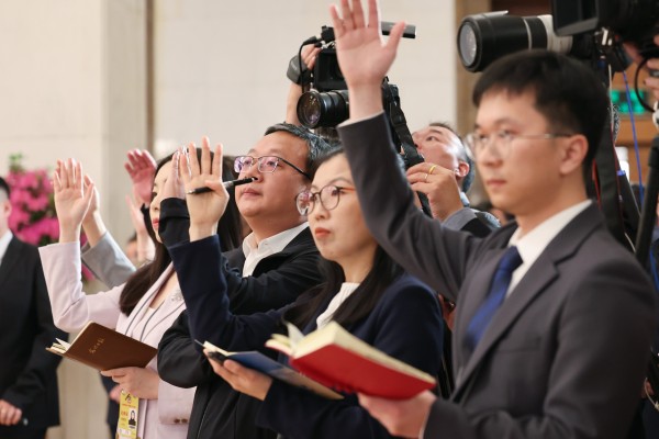Beijing is said to be pressing New Delhi to allow its reporters back as a confidence-building measure. Photo: Xinhua