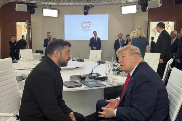 Ukrainian President Volodymyr Zelensky and US President Donald Trump at the G7 summit in France. Photo: Ukrainian Presidential Press Service via AFP