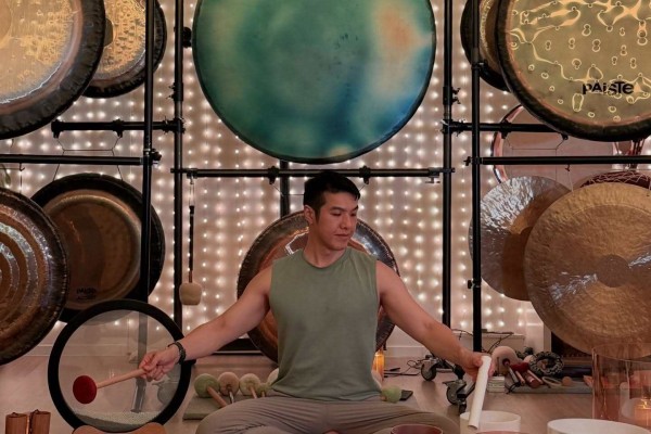 Malbert Lee will hold a sound healing experience at Tune In Wellness in Wan Chai this Saturday. Photo: Instagram/Tune In Wellness
