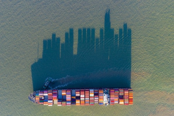 A container ship leaves the Yangshan deep water port in Shanghai. Photo: Getty Images